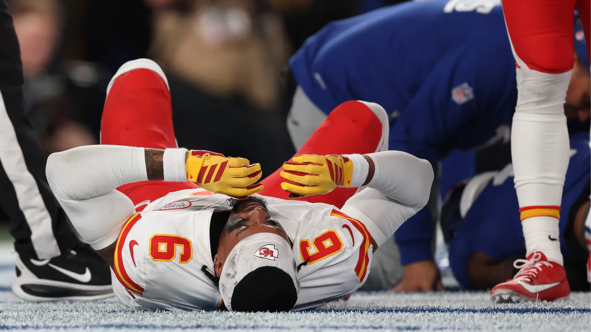 I Chiefs hanno comunque un’emergenza in difesa, perché Cook è uno dei membri più esperti del reparto safety
