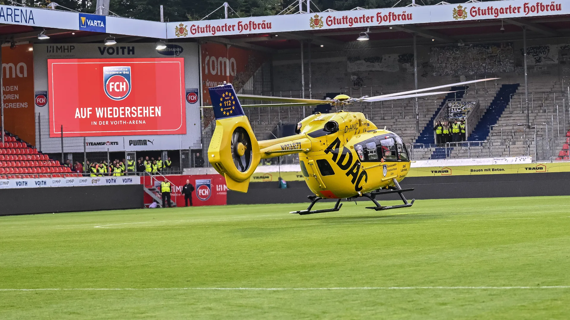 "È stato stabilizzato alla Voith Arena e poi trasportato in ospedale"