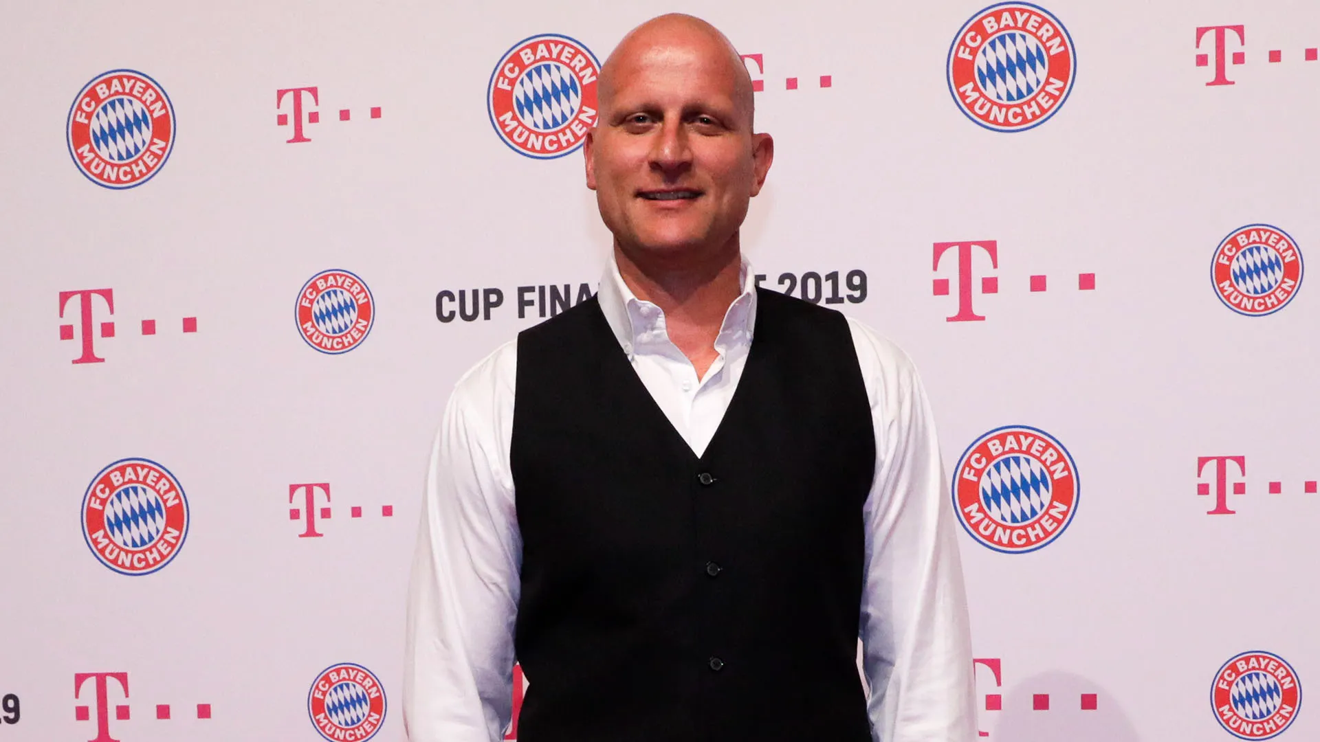 Jancker negli ultimi mesi della scorsa stagione è stato allenatore ad interim dell'Austria Klagenfurt