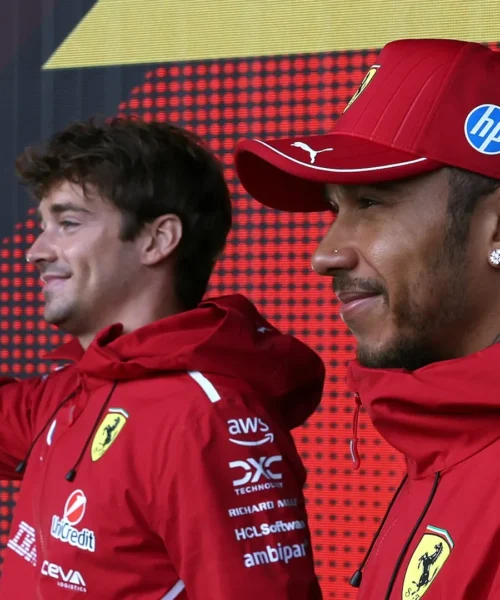 Ferrari, Charles Leclerc e Lewis Hamilton si danno la carica in vista di Monza