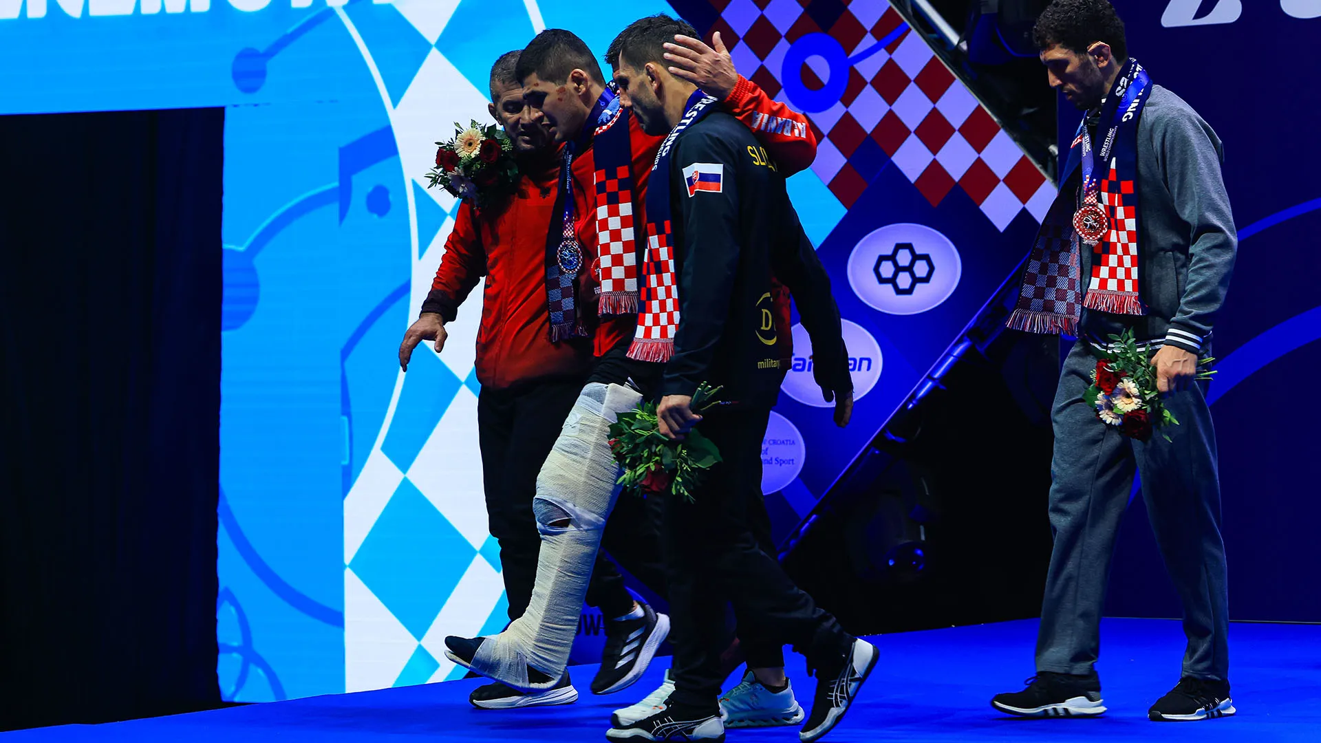Valiev cercherà di recuperare al meglio nei prossimi mesi per poter sfidarlo ancora