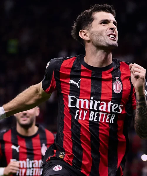 Christian Pulisic si consola dopo l’errore fatale
