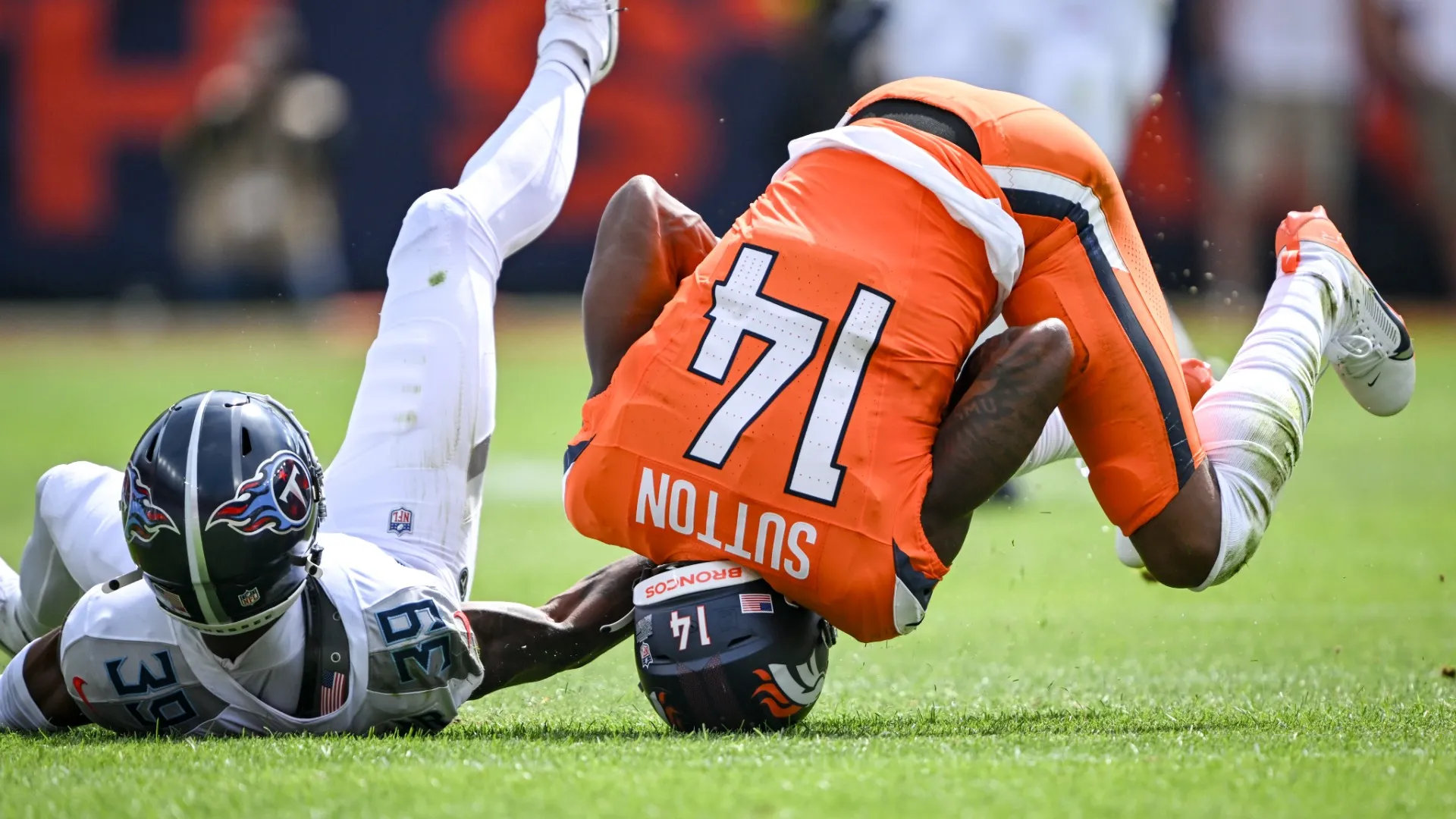 Momenti di grande paura per Courtland Sutton durante Denver Broncos-Tennessee Titans
