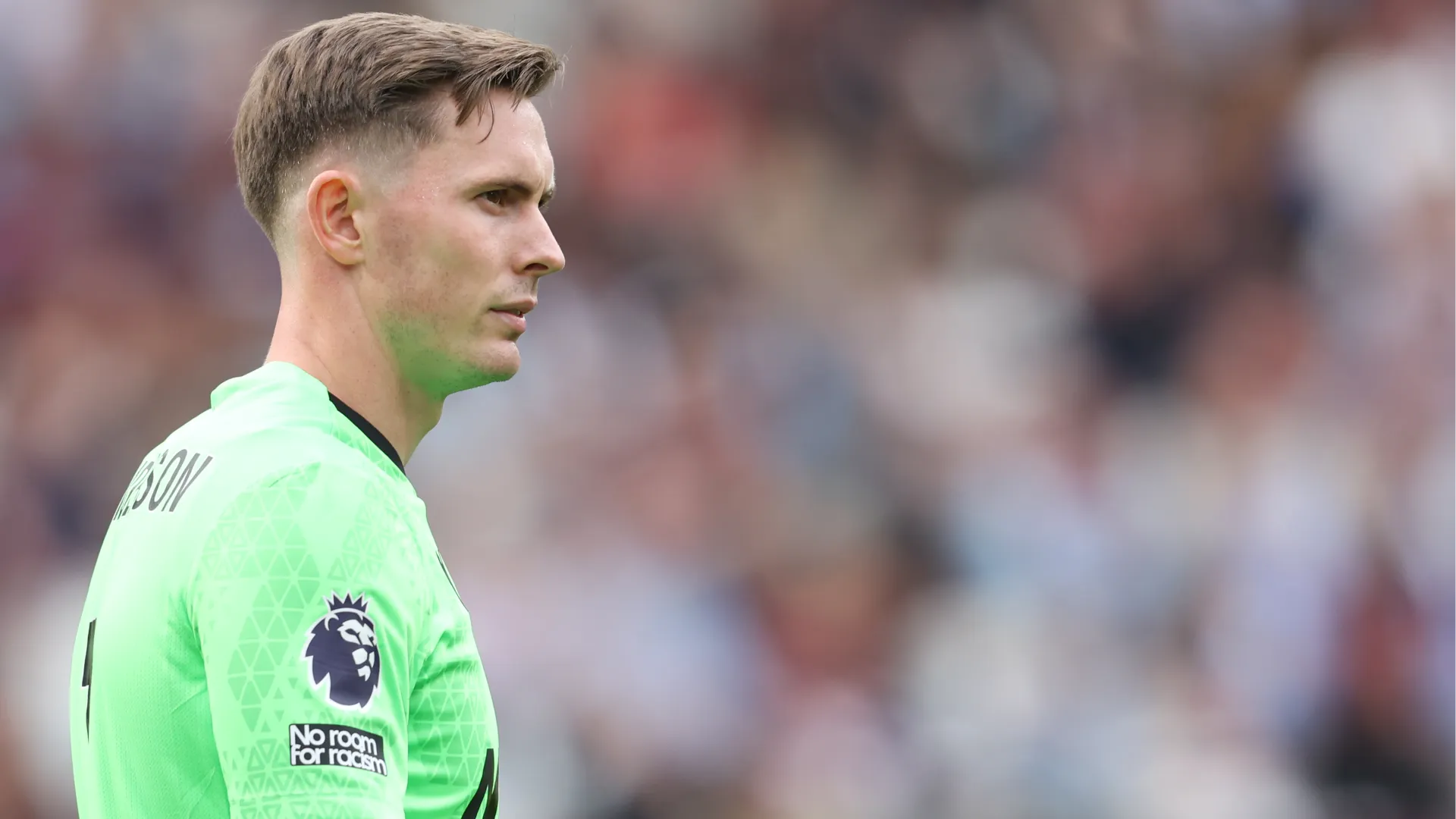 Brutta disavventura per Dean Henderson durante la sfida tra West Ham e Crystal Palace 
