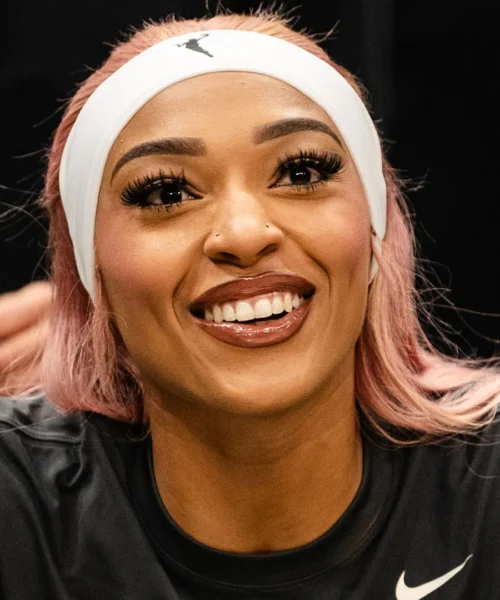 Modella e cestista: le foto più belle di DiJonai Carrington