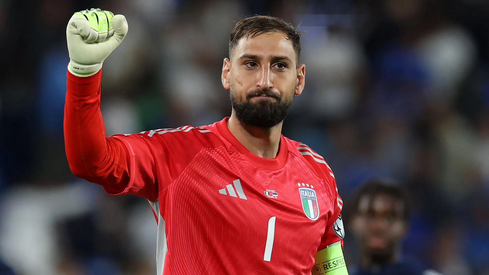 Numeri stratosferici, superiori agli stipendi dei portieri che finora guadagnavano di più, Thibaut Courtois e Manuel Neuer