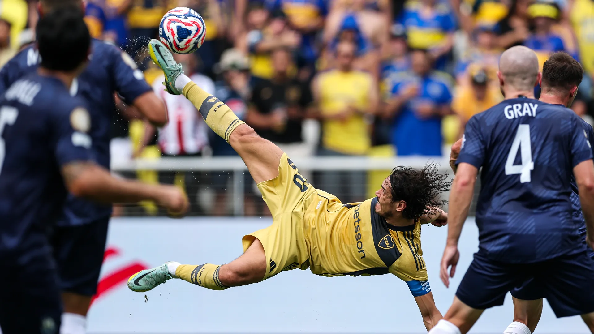 Cavani si è dimostrato un campione anche fuori dal rettangolo verde
