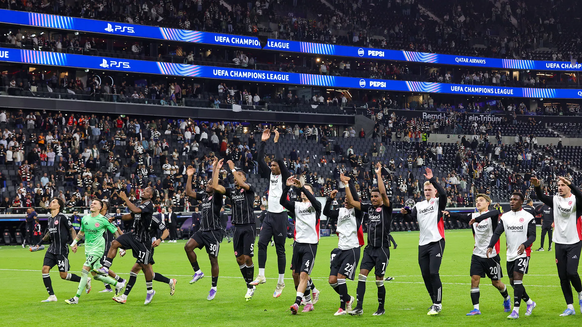 Grande festa per la squadra di Dino Toppmöller