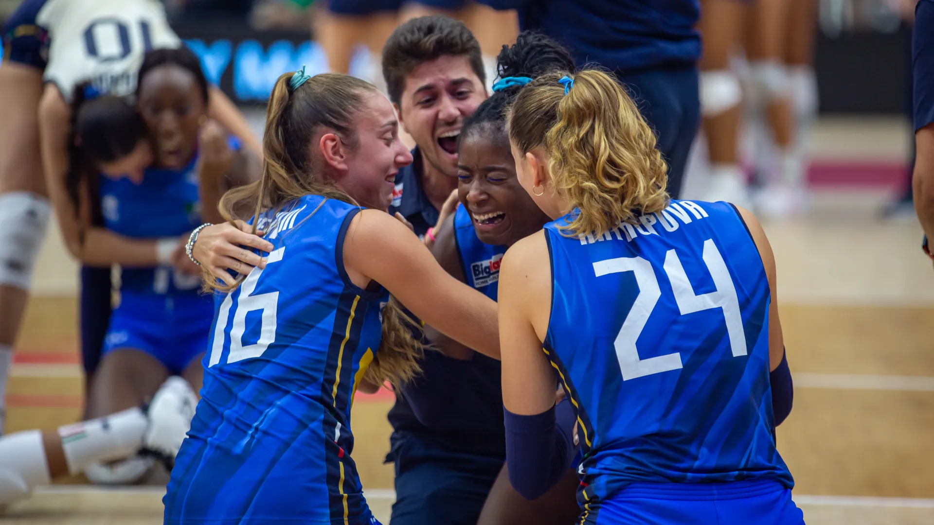 . Come nel 2018 la nazionale femminile proverà a sollevare al cielo di Bangkok un trofeo conquistato 23 anni fa (2002 a Berlino) e che arricchirebbe ulteriormente la scintillante bacheca di una straordinaria generazione di pallavoliste.