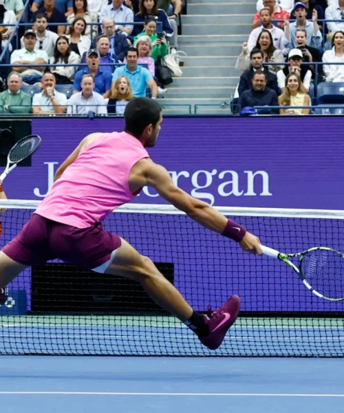 Troppo Alcaraz per Sinner che perde gli Us Open e il numero uno: guarda il video