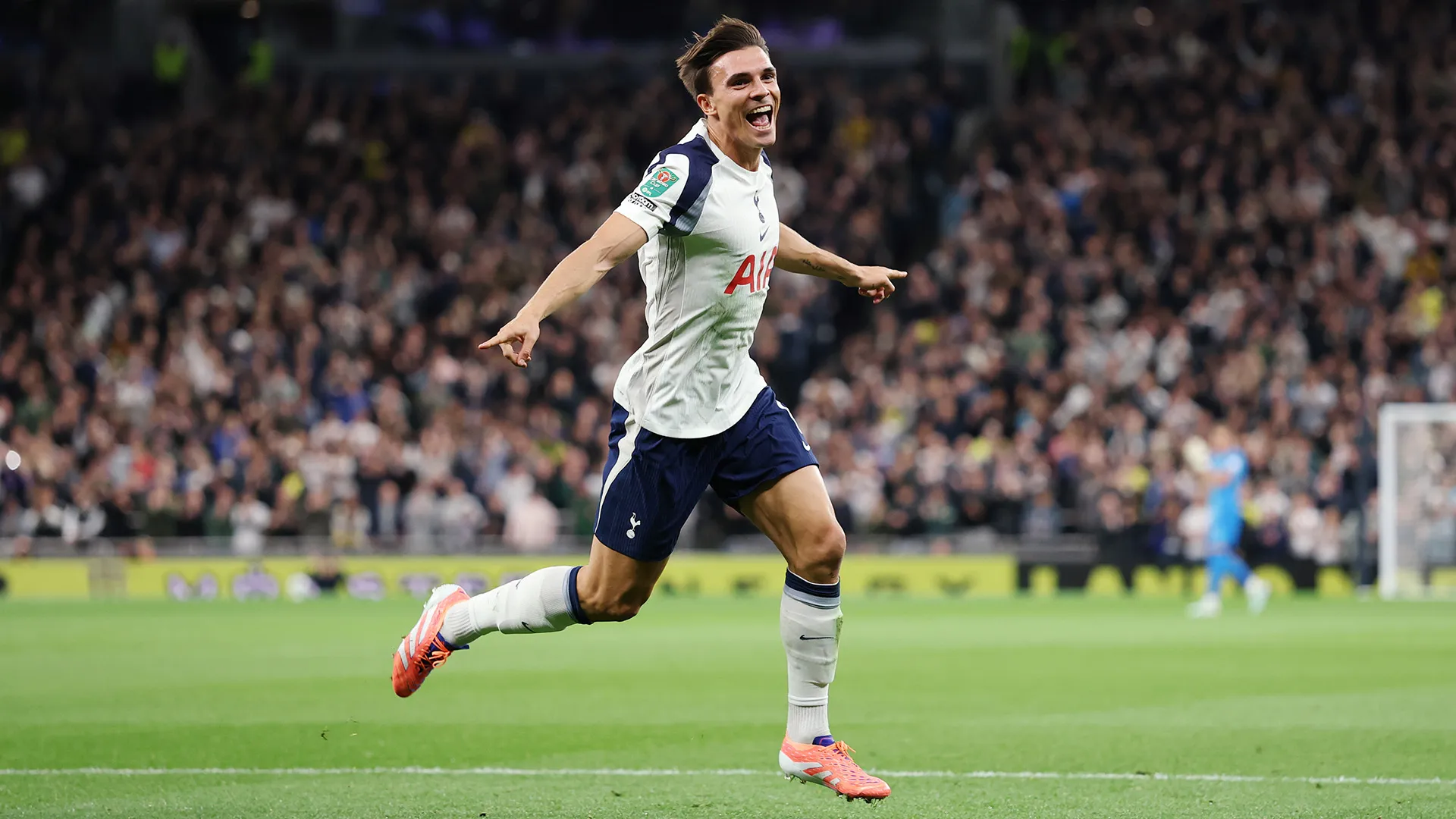 João Palhinha sta benissimo al Tottenham e questo gol ne è una prova