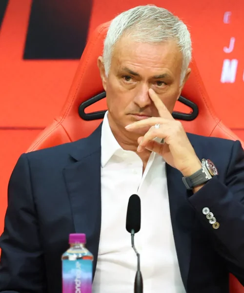 Bufera di critiche dopo le parole di José Mourinho: le foto