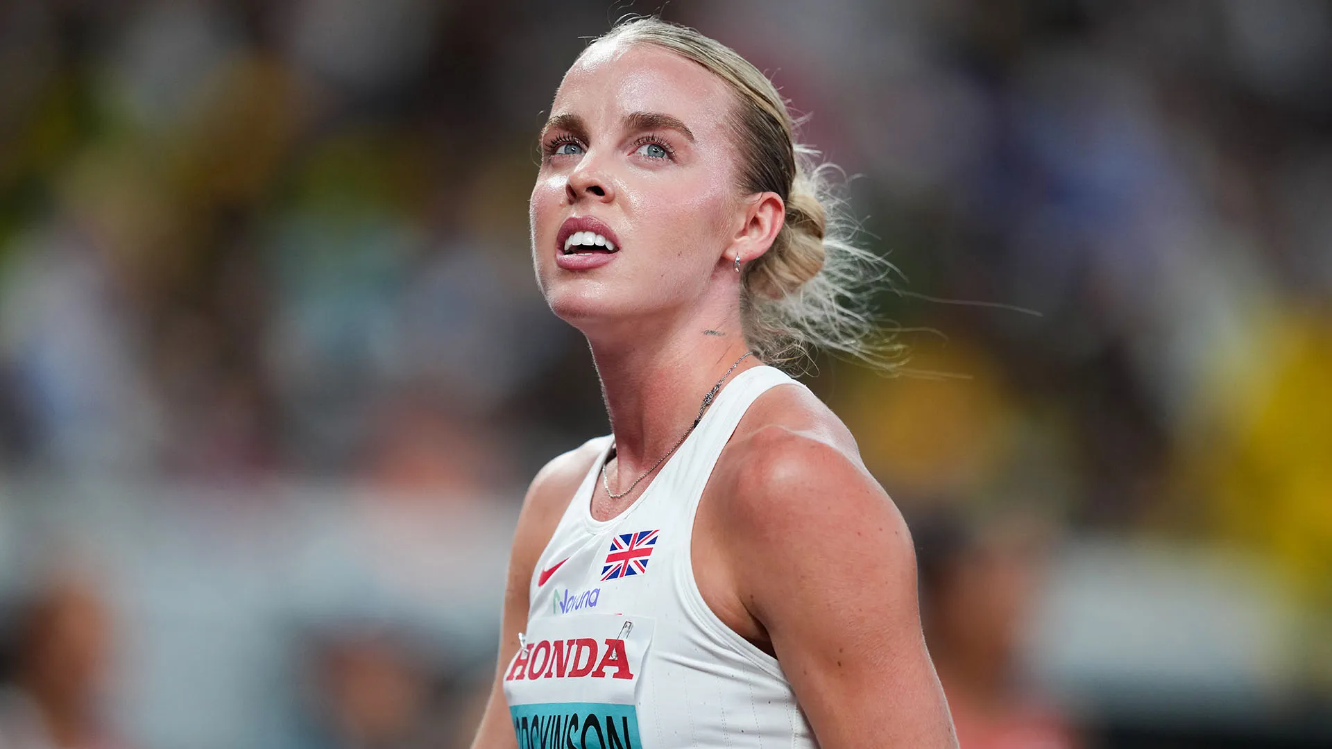 Keely Hodgkinson in questa stessa pista vinse l'argento quattro anni fa alle Olimpiadi di Tokyo 2020