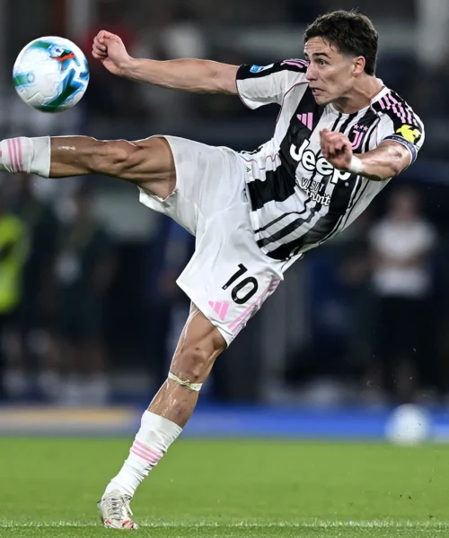 Mercato Juventus, rinnovo anti-Chelsea in arrivo per Kenan Yildiz