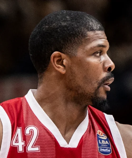 Giorgio Armani, il commosso ricordo dell’ex Olimpia Kyle Hines