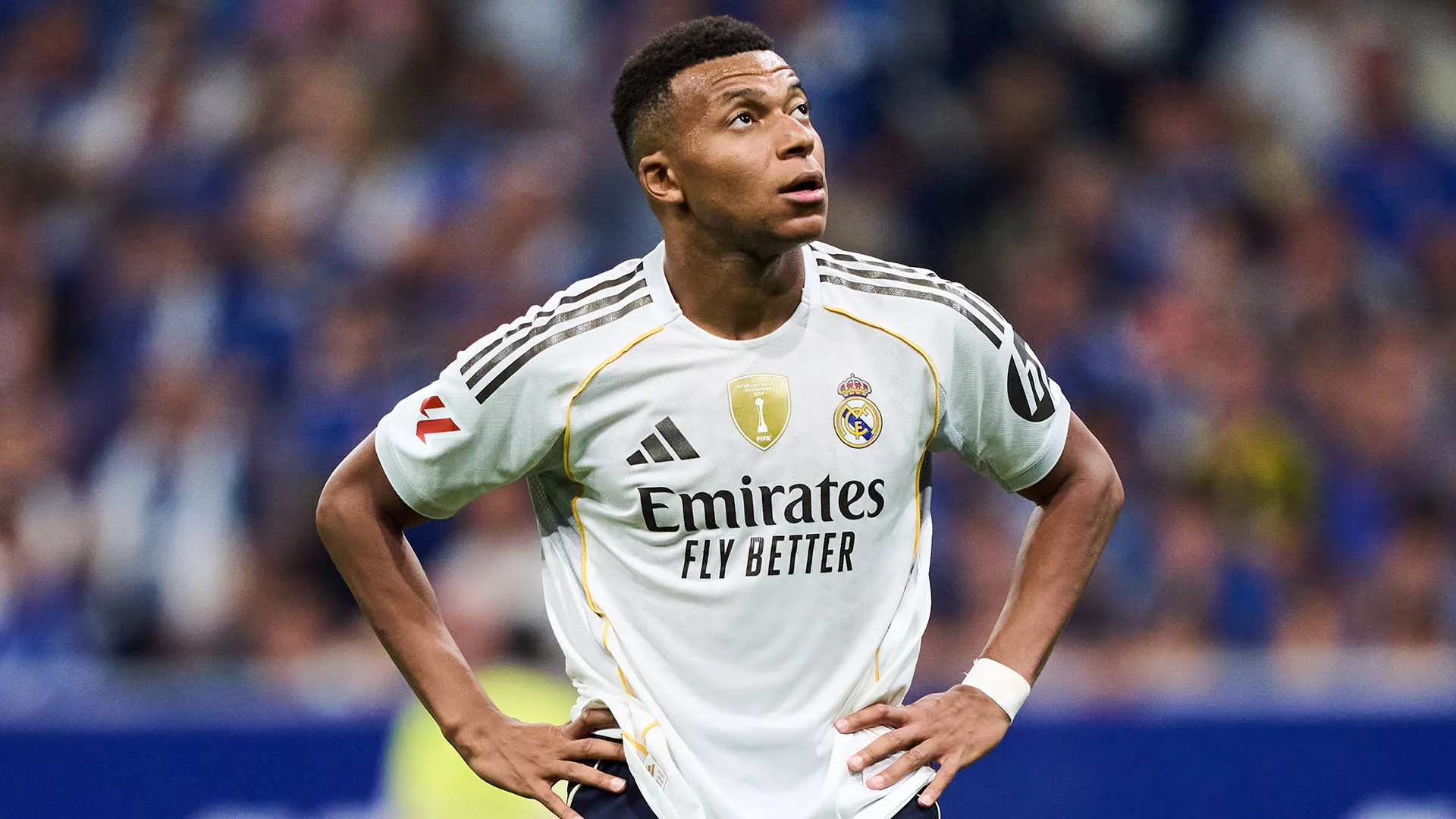 Alcuni tifosi hanno rivolto insulti razzisti a Mbappé e a Vinicius

