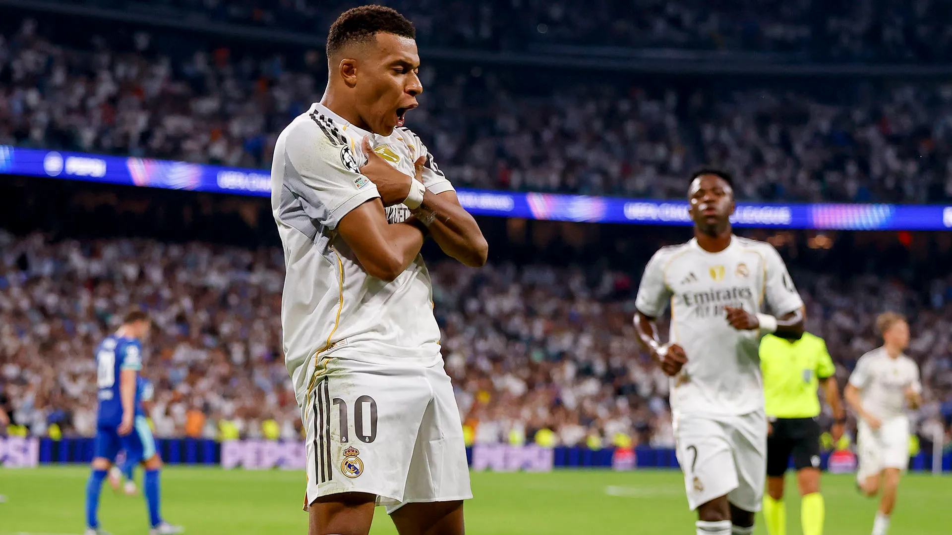 Mbappé è partito fortissimo anche in Champions League, con due reti su calcio di rigore contro il Marsiglia