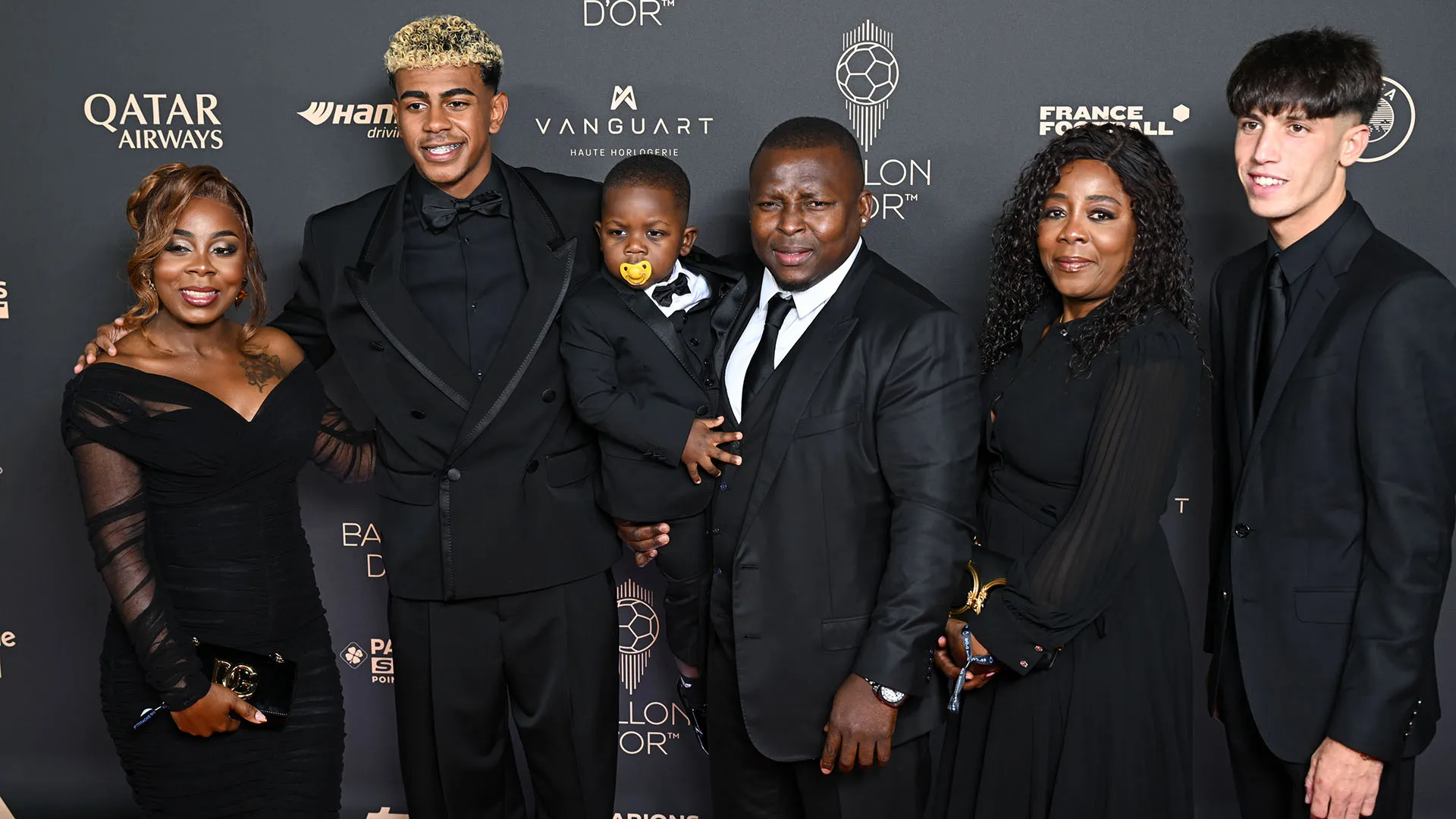 Il premio di migliore calciatore del 2025 è andato alla stella del PSG Ousmane Dembélé, mentre il campione dei blaugrana è arrivato solo secondo