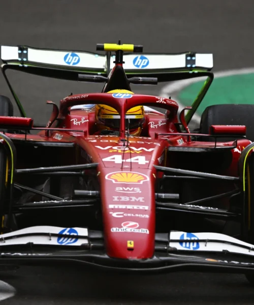 F1, libere Azerbaigian: Hamilton e Leclerc brillano ma Vasseur invita alla prudenza