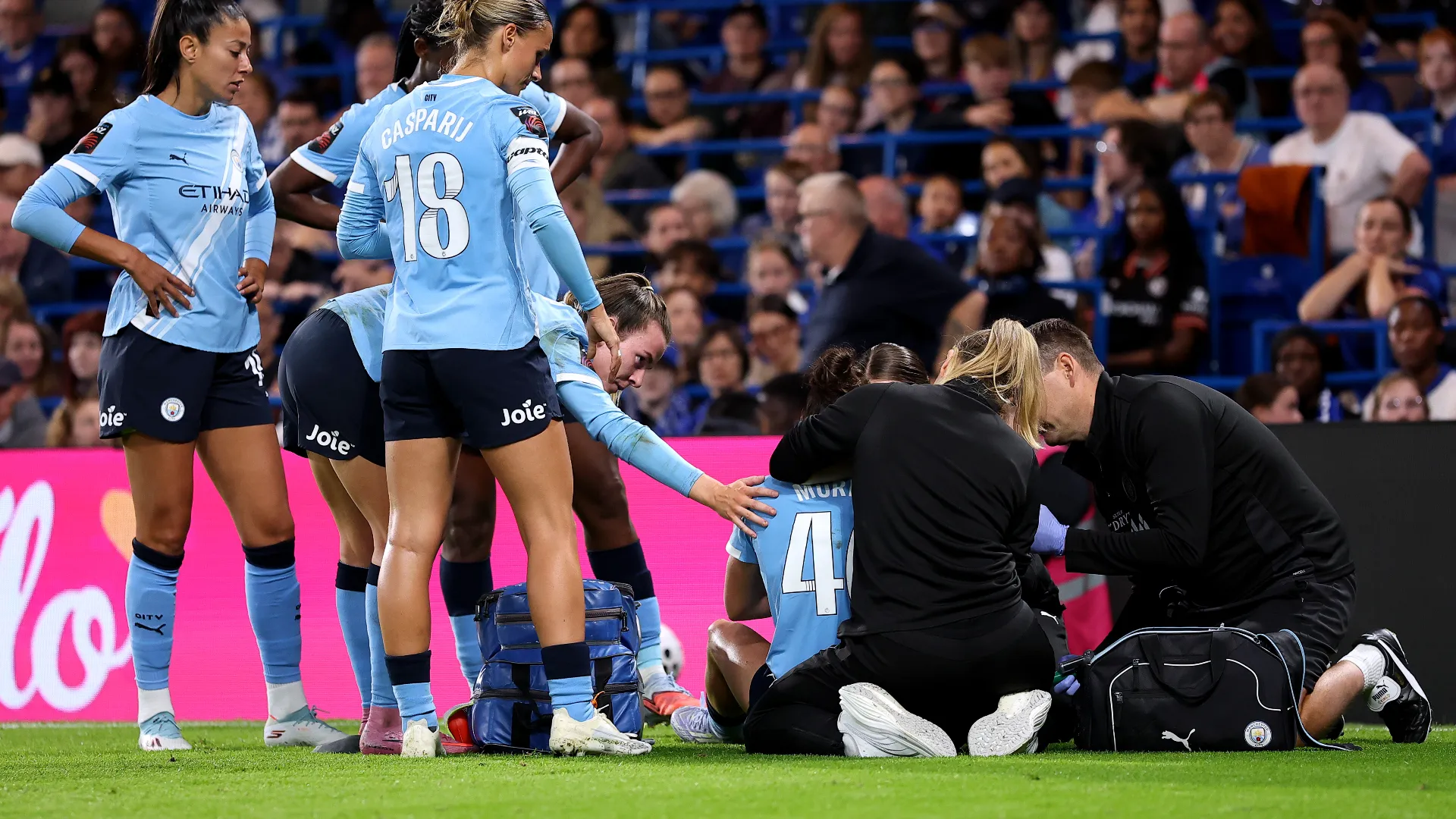 Successivamente sono entrati in campo i dottori del Manchester City