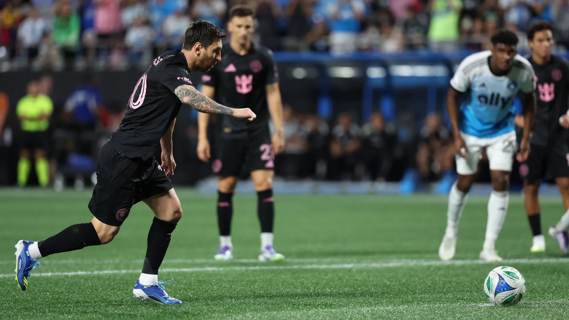 Il fenomeno argentino ha sbagliato un calcio di rigore...
