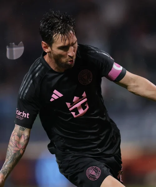 Lionel Messi dà ancora spettacolo: altra doppietta e play-off assicurati