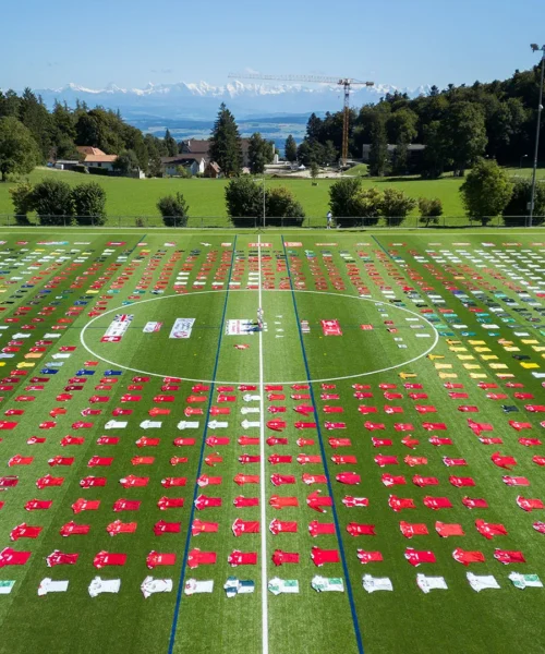Record del mondo: le foto della collezione di maglie più grande di sempre