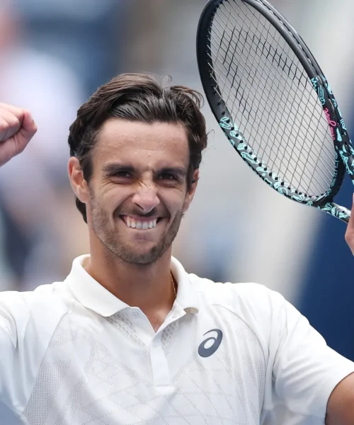 Lorenzo Musetti demolisce Jaume Munar: è ai quarti agli US Open