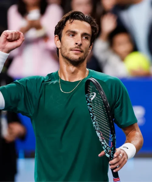 Lorenzo Musetti super: vince contro Shevchenko e vola in finale