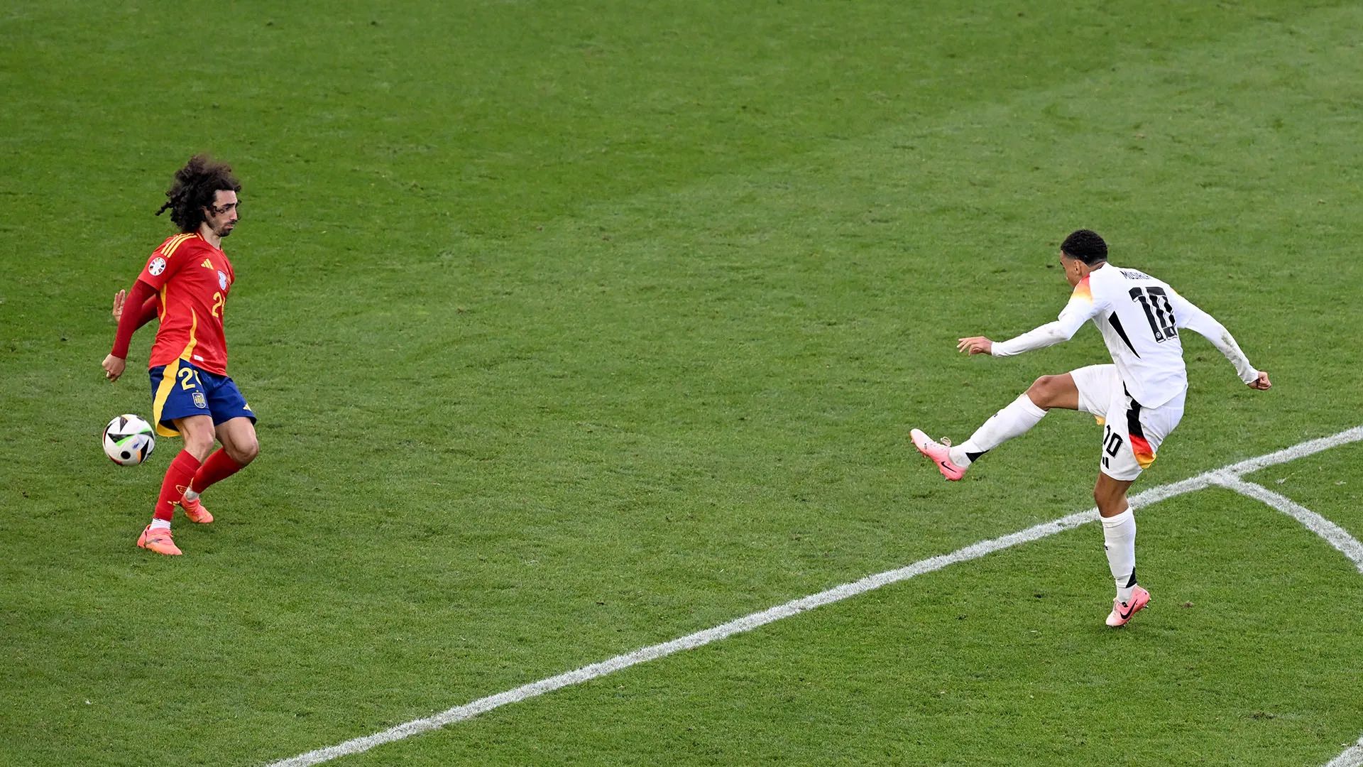 Impossibile dimenticare il tocco di mano di Cucurella contro la Germania agli Europei del 2024
