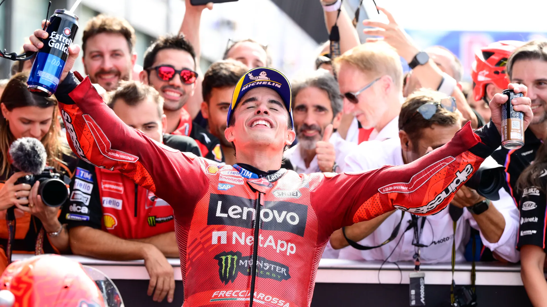 Il centauro della Ducati risponde in modo particolare ai tifosi che l'hanno contestato