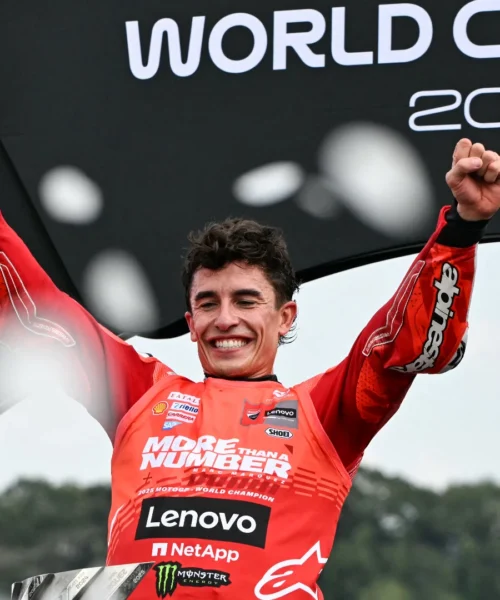 MotoGP: Pecco Bagnaia vince a Motegi, Marc Marquez è campione nel mondo