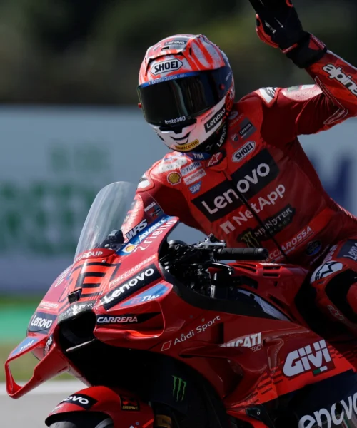 MotoGp: Alex Marquez spreca tutto, Marc ne approfitta. Ducati campione Costruttori