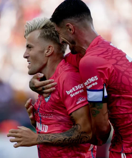Coppa Italia, Cagliari: poker al Frosinone, ora c’è il Napoli