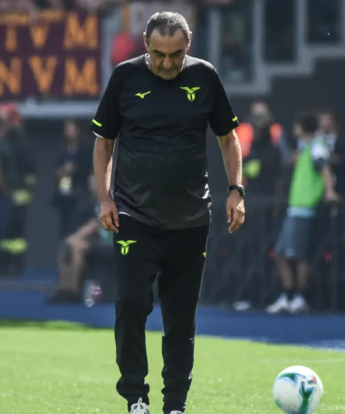 Maurizio Sarri non ha ancora dimenticato la sconfitta nel derby