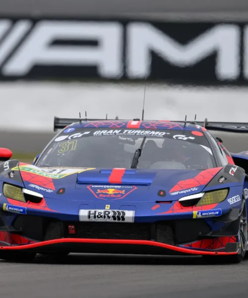 Max Verstappen vince la 4 Ore del Nürburgring su una Ferrari