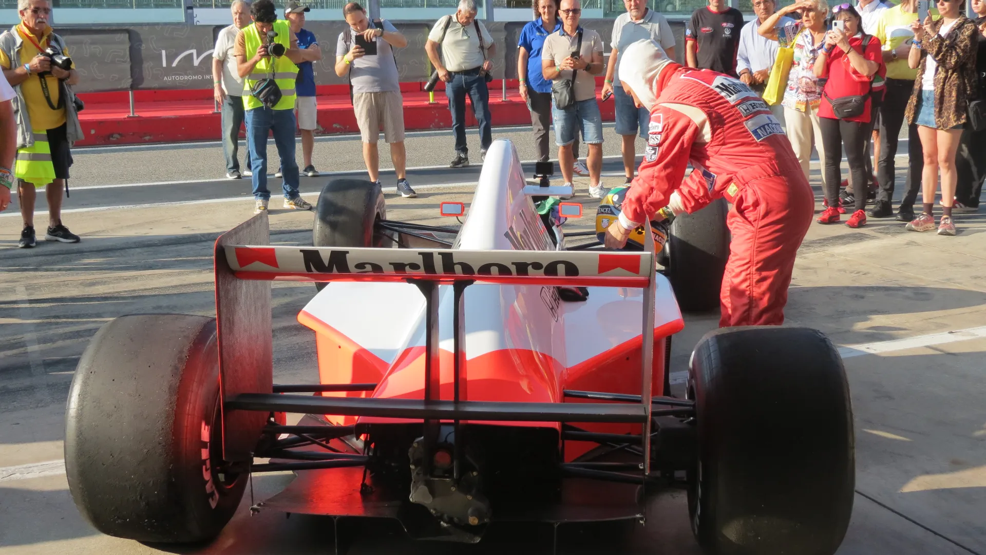 ... Crespi, con la sua McLaren, ha fatto rivivere emozioni fortissime... 