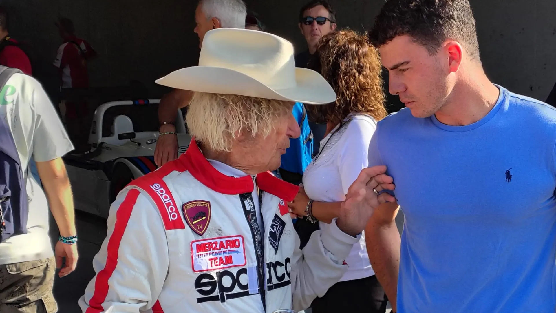 Si possono incontrare personaggi che hanno fatto la storia della classe regina: qui l'ex pilota di F1 Arturo Merzario