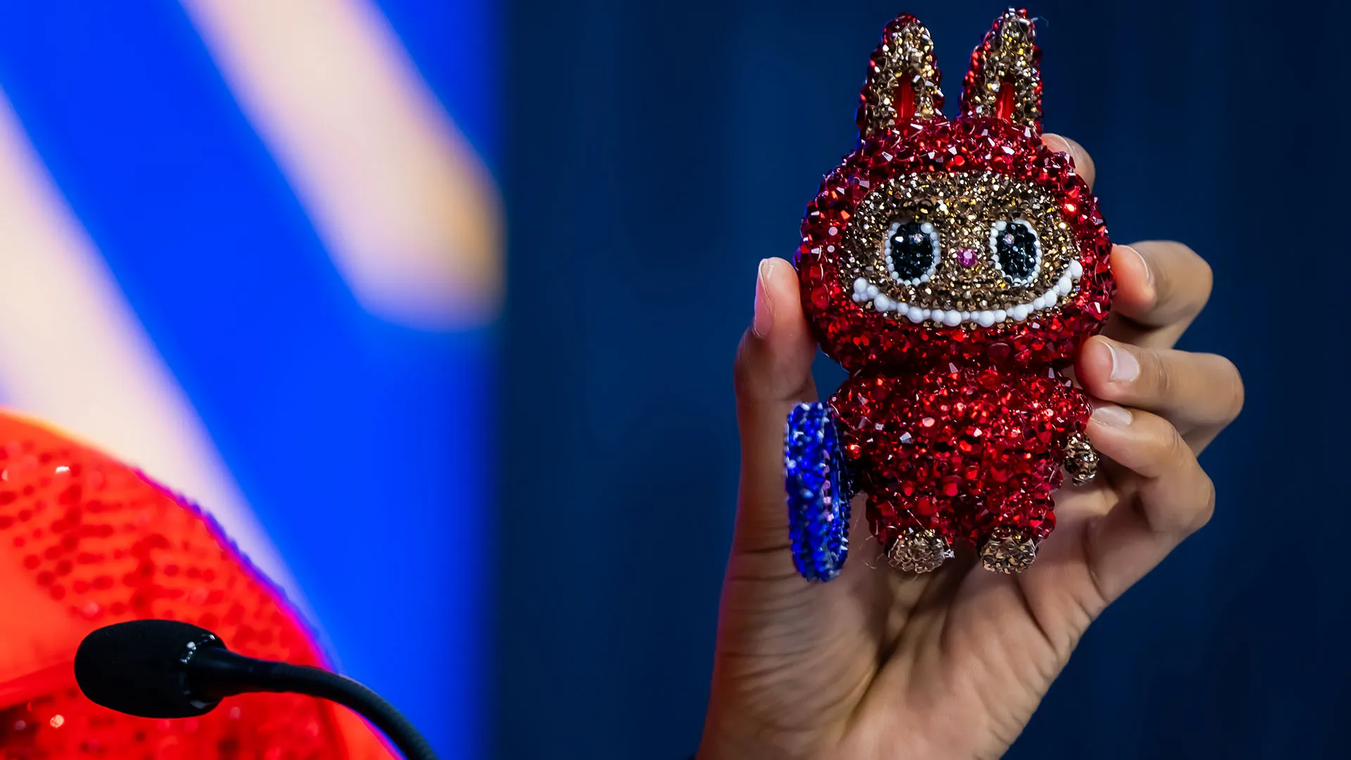"Si chiama Billie Jean Bling. Non Billie Jean King, ma Billie Jean Bling" ha detto riguardo a quello rosso