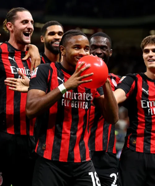 Santiago Gimenez e Christopher Nkunku a segno, Milan agli ottavi