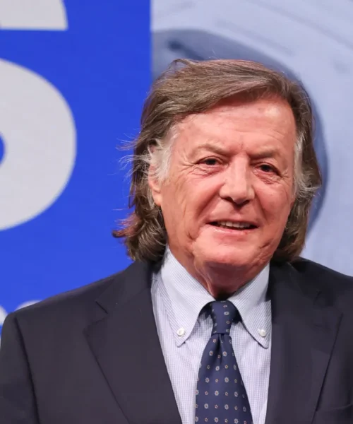 Adriano Panatta colpisce ancora: fa discutere l’attacco ironico ai giovani tennisti