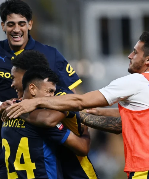 Parma avanti: servono i rigori, ma lo Spezia cade al Tardini