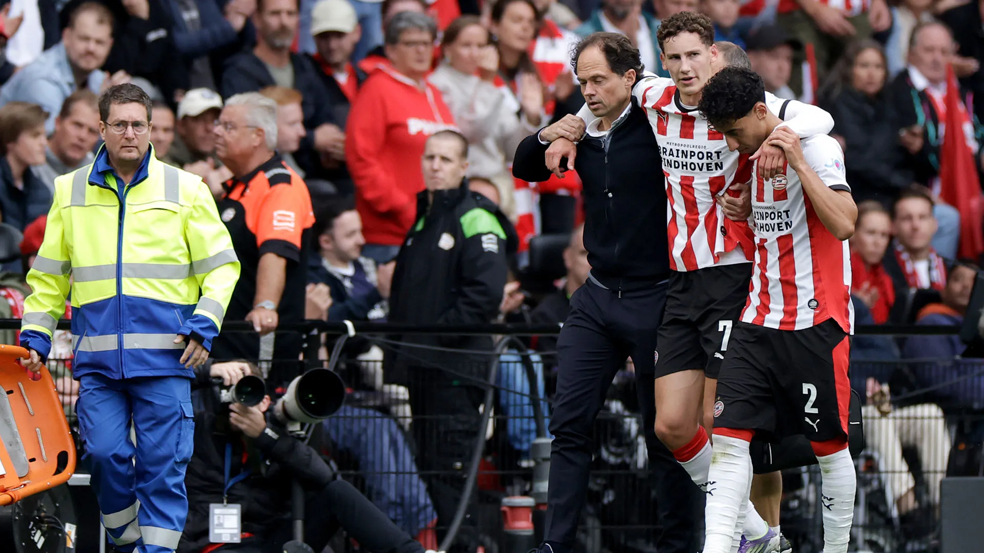 Il PSV ha pareggiato 2-2 con l'Ajax