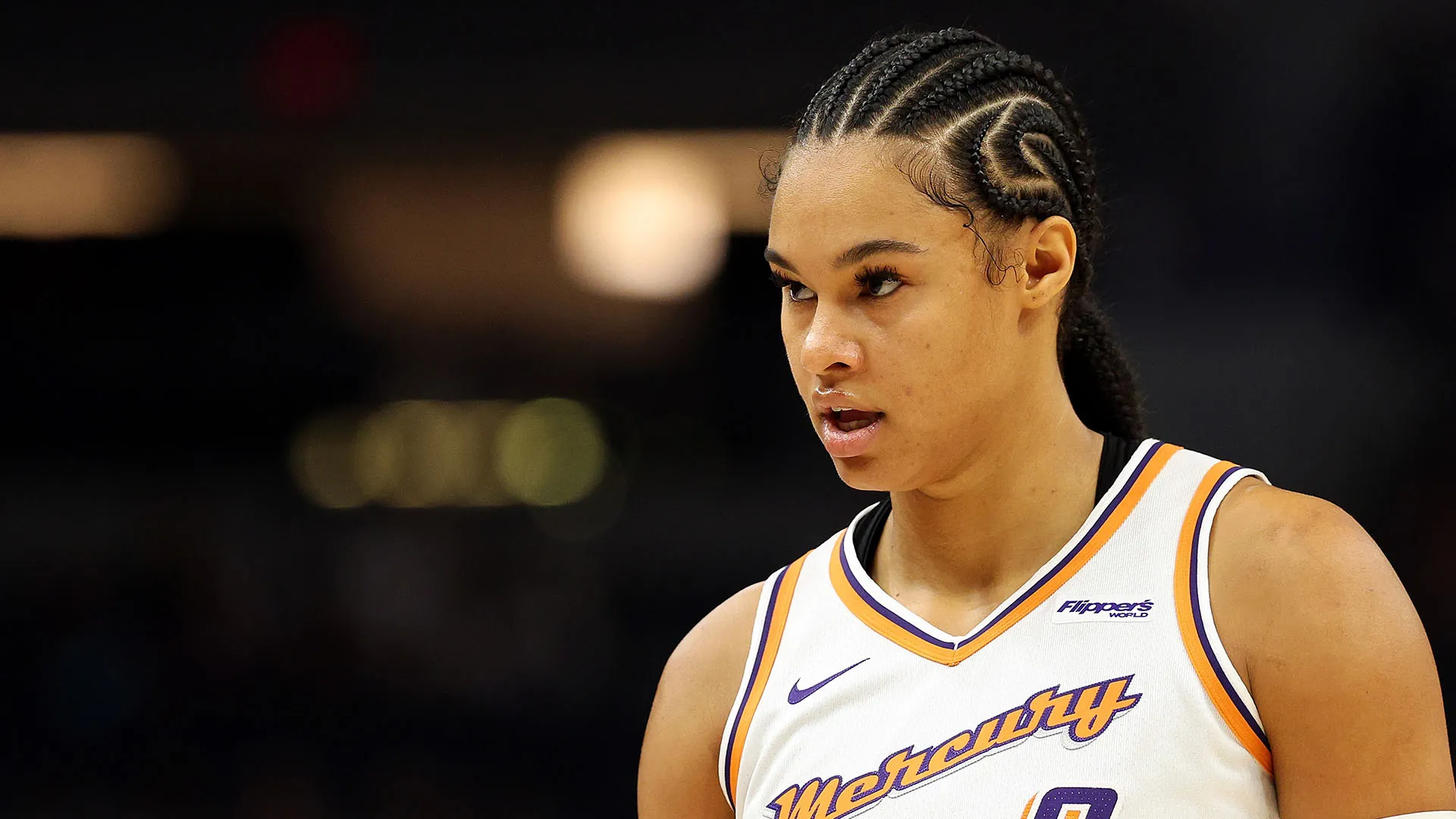 Nel Draft WNBA 2020 è stata scelta come seconda assoluta dalle Dallas Wings