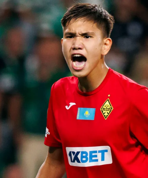 Esordio in Champions League e rigore parato: le foto del diciottenne