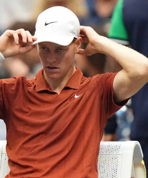Jannik Sinner, il numero uno si allontana: che cosa succederà