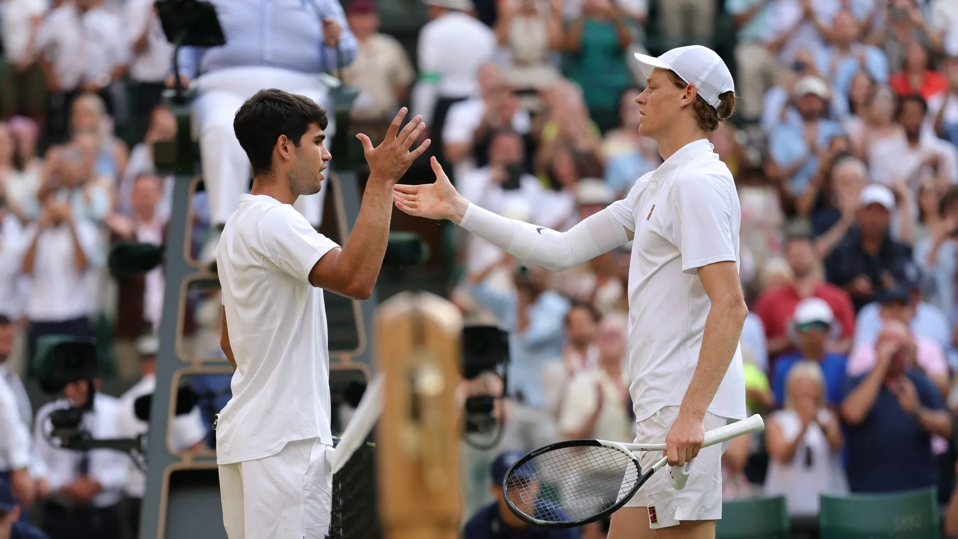 Sinner e Alcaraz si affrontano nella terza finale consecutiva in un torneo Slam: mai era accaduto in passato