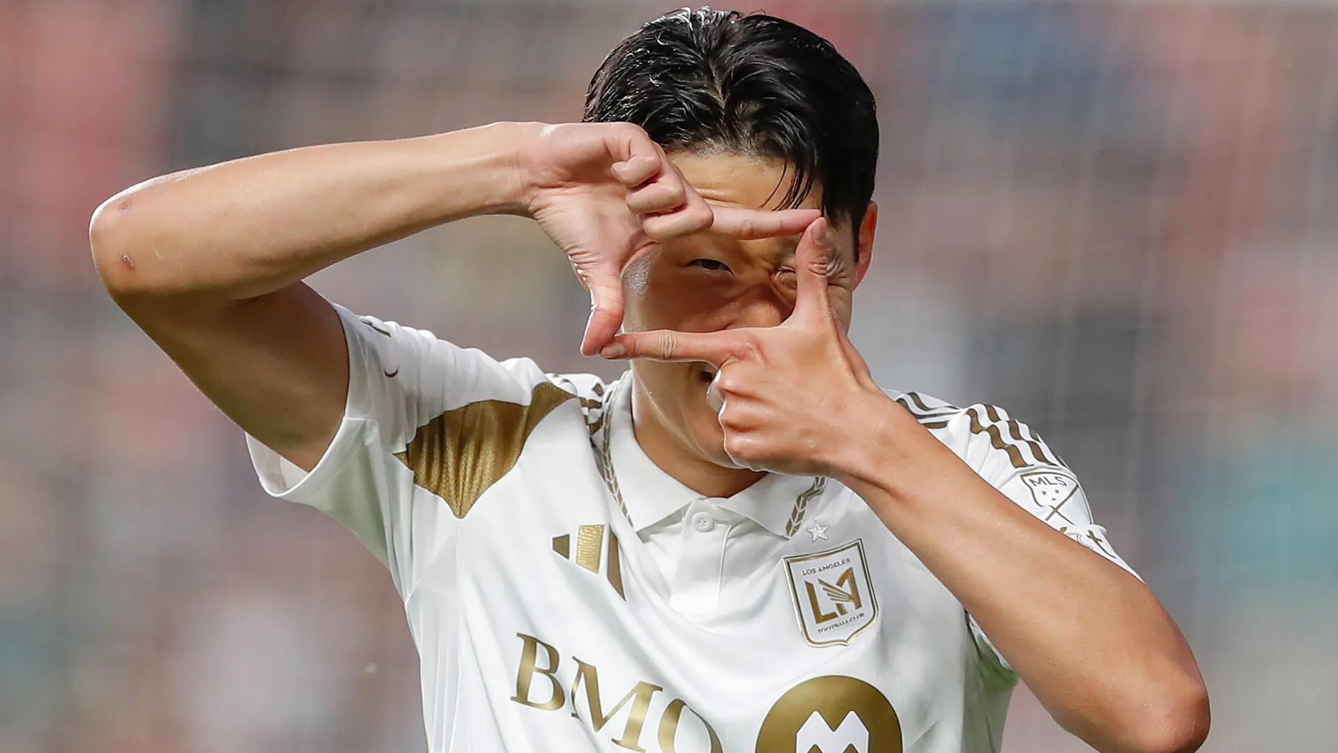 Heung-min Son, le foto di una notte da sogno
