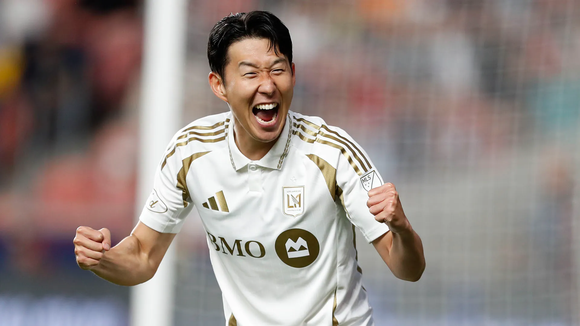 Heung-min Son ha segnato la sua personale tripletta con il piede sinistro
