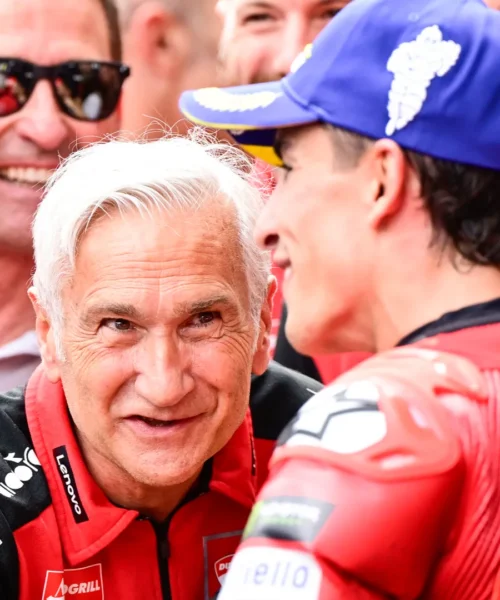 Ducati, Tardozzi sbeffeggia i tifosi anti Marc Marquez a Misano: “Li ringrazio”